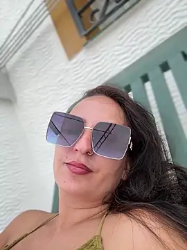 itsCassie online show from 7, 10, 2025