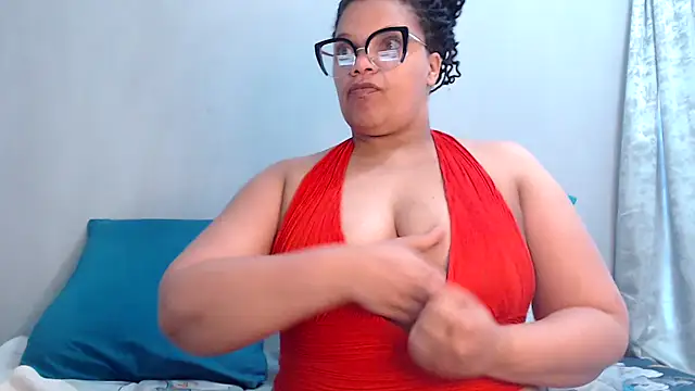 Lustfuleyez online show from 19, 11, 2025