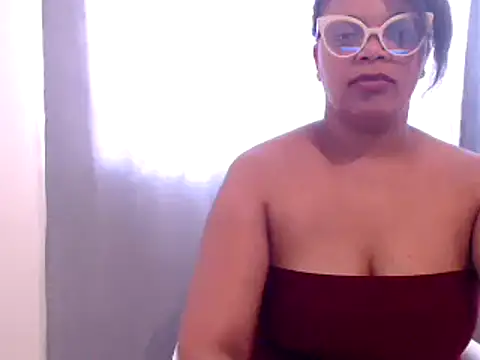 Snapshot of Lustfuleyez chatting on 6, 3, 2025 Lustfuleyez online show from 6, 3, 2025