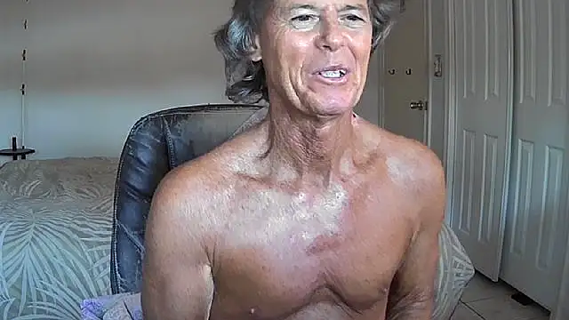Snapshot of nakeedcowboi65 chatting on 18, 6, 2026 nakeedcowboi65 online show from 18, 6, 2026