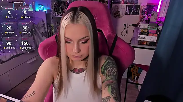 ChloeKohaku online show from 10, 11, 2025