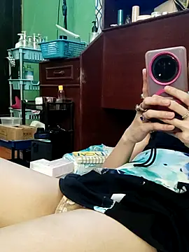 Snapshot of QueenSoreal chatting on 7, 7, 2026 QueenSoreal online show from 7, 7, 2026
