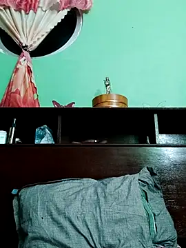 QueenSoreal online show from 19, 10, 2025