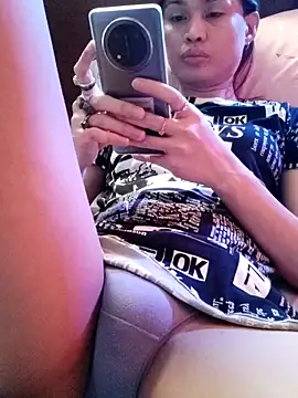 QueenSoreal online show from 1, 12, 2025