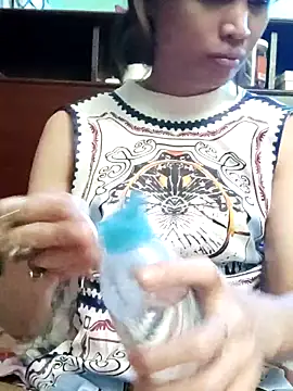 QueenSoreal online show from 1, 2, 2026