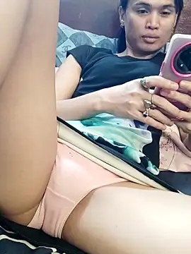 QueenSoreal online show from 15, 4, 2026