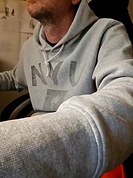 verylargecock online show from 27, 2, 2026