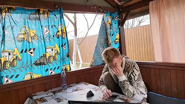 Vuitton online show from 27, 3, 2026