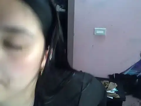 Snapshot of sara_110323 chatting on 27, 11, 2025 sara 110323 online show from 27, 11, 2025