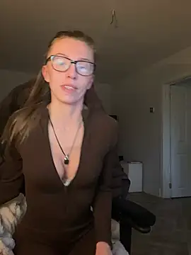 Snapshot of Heidi_Harper chatting on 6, 2, 2025 Heidi Harper online show from 6, 2, 2025