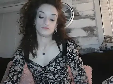 Snapshot of AshleyRain chatting on 1, 2, 2025 AshleyRain online show from 1, 2, 2025