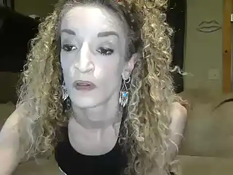 Snapshot of AshleyRain chatting on 5, 10, 2025 AshleyRain online show from 5, 10, 2025