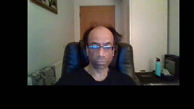 Snapshot of rauncher1 chatting on 11, 7, 2026 rauncher1 online show from 11, 7, 2026