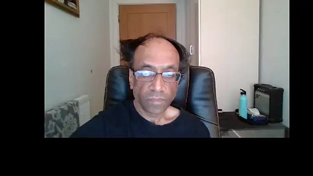 Snapshot of rauncher1 chatting on 16, 6, 2026 rauncher1 online show from 16, 6, 2026