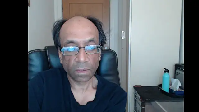 Snapshot of rauncher1 chatting on 13, 7, 2026 rauncher1 online show from 13, 7, 2026