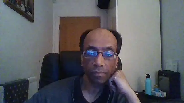 rauncher1 online show from 17, 12, 2025