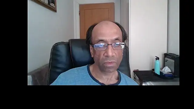 Snapshot of rauncher1 chatting on 15, 7, 2026 rauncher1 online show from 15, 7, 2026