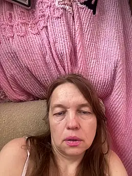 Snapshot of Susanel chatting on 16, 7, 2026 Susanel online show from 16, 7, 2026