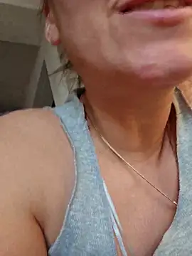 FeliciaKrige online show from 25, 2, 2025