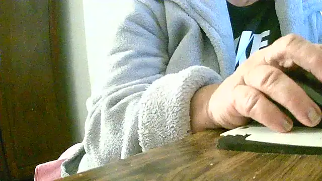 Snapshot of douceur63 chatting on 23, 11, 2025 douceur63 online show from 23, 11, 2025