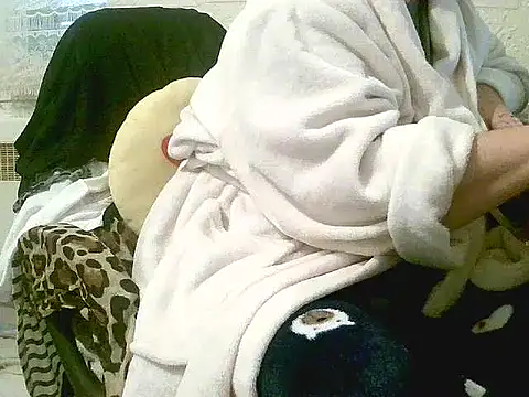 Snapshot of douceur63 chatting on 12, 2, 2026 douceur63 online show from 12, 2, 2026