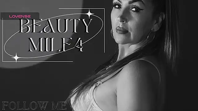 Snapshot of chantall1375 chatting on 9, 10, 2025 chantall1375 online show from 9, 10, 2025