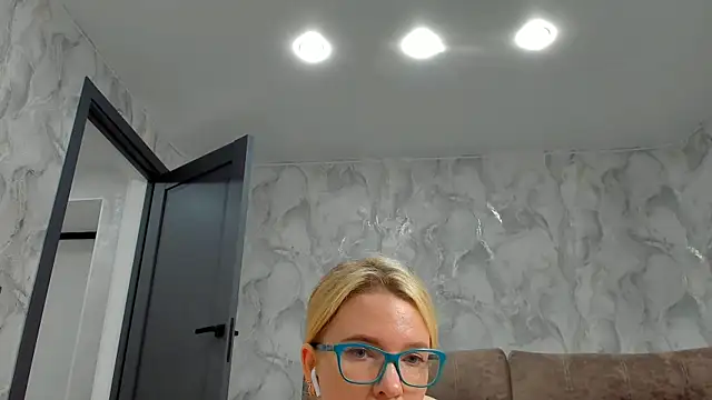 Snapshot of succubus chatting on 12, 5, 2026 succubus online show from 12, 5, 2026