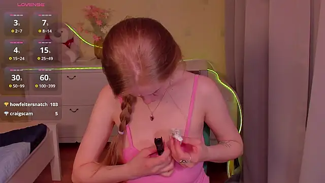 SweetMilkis online show from 25, 3, 2026