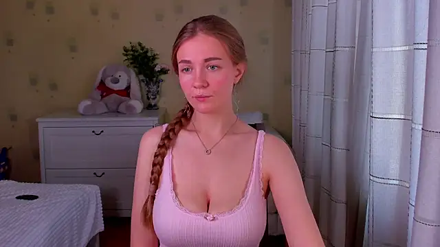 SweetMilkis online show from 21, 10, 2025