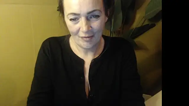 cloe85nl online show from 1, 12, 2025