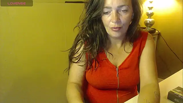 Snapshot of cloe85nl chatting on 8, 6, 2026 cloe85nl online show from 8, 6, 2026