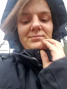 Cutegirlforyou online show from 3, 12, 2025