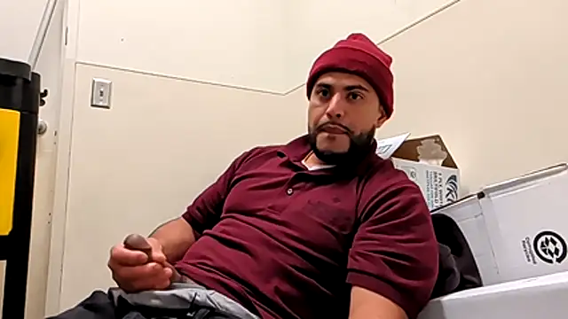 Snapshot of gardy8585 chatting on 2, 12, 2025 gardy8585 online show from 2, 12, 2025