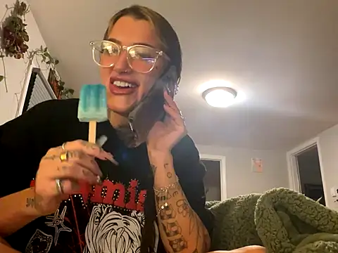 lexymarie online show from 27, 10, 2025