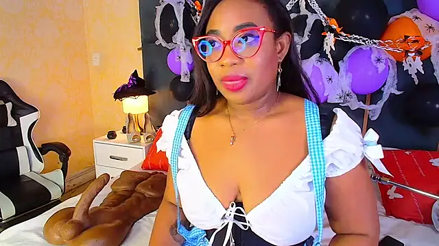 CaseyMoon online show from 29, 10, 2025