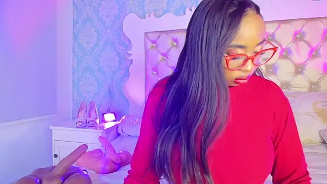 CaseyMoon online show from 27, 4, 2026