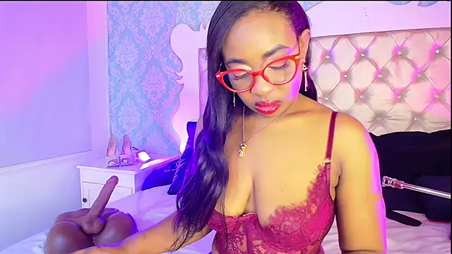 CaseyMoon online show from 11, 5, 2026