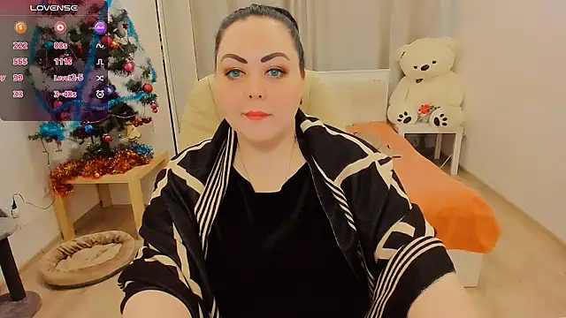 Nina Hopper online show from 17, 12, 2025