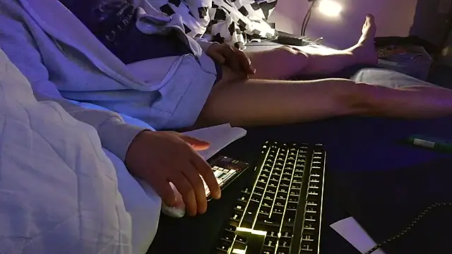 Snapshot of hardcap chatting on 11, 1, 2026 hardcap online show from 11, 1, 2026