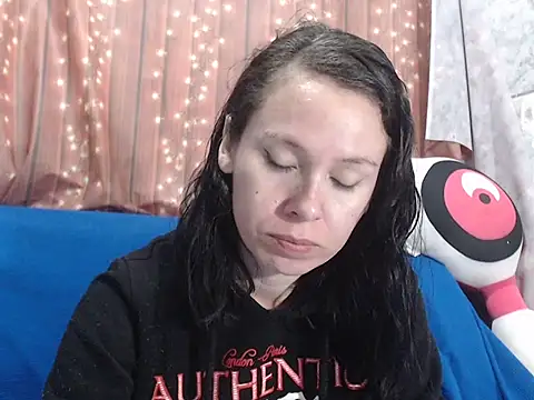 Venusluxodomme online show from 11, 3, 2026