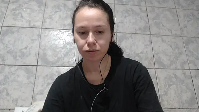 Venusluxodomme online show from 4, 10, 2025