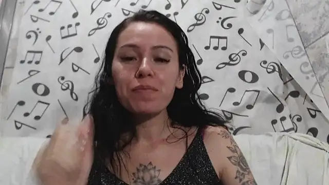 Venusluxodomme online show from 5, 12, 2024