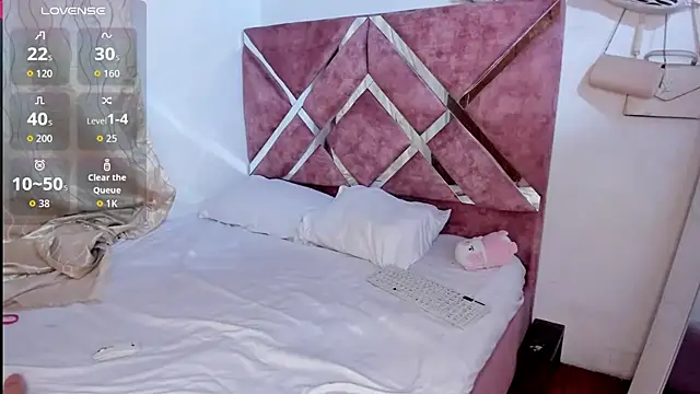 MonicaSex  online show from 4, 11, 2025