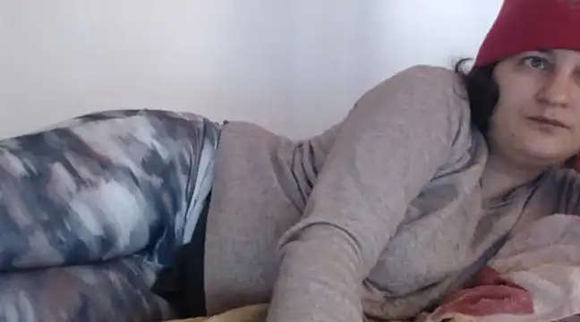 Snapshot of flowerlauren chatting on 9, 2, 2025 flowerlauren online show from 9, 2, 2025