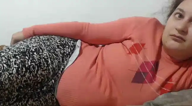 Snapshot of flowerlauren chatting on 5, 2, 2025 flowerlauren online show from 5, 2, 2025