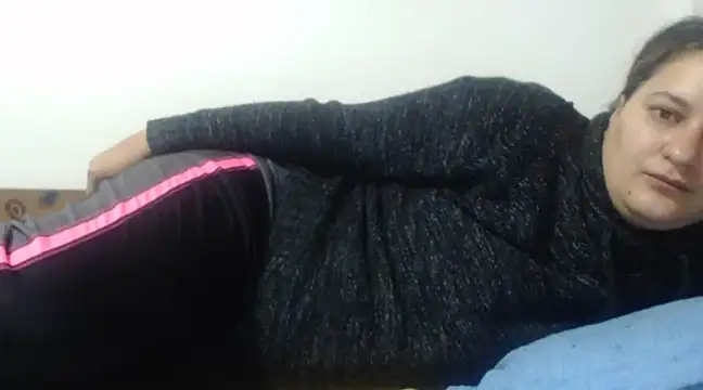 Snapshot of flowerlauren chatting on 24, 1, 2025 flowerlauren online show from 24, 1, 2025