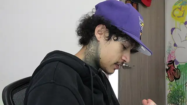 trieone online show from 11, 2, 2026