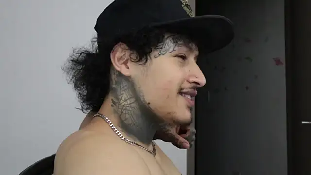 trieone online show from 12, 2, 2026