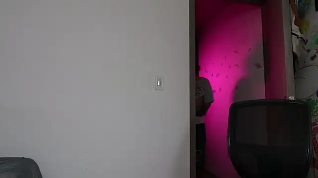 trieone online show from 15, 4, 2026