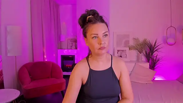 MilenaMellow online show from 2, 12, 2025